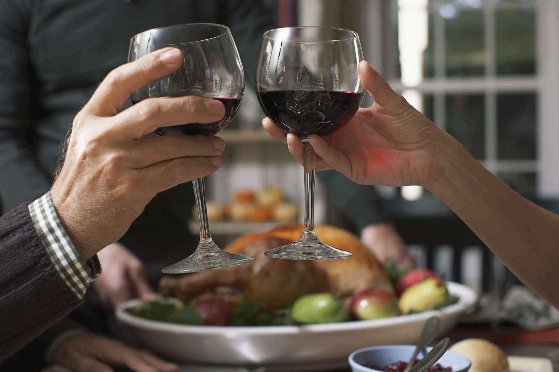 How to Master Thanksgiving Table Decor on a Budget